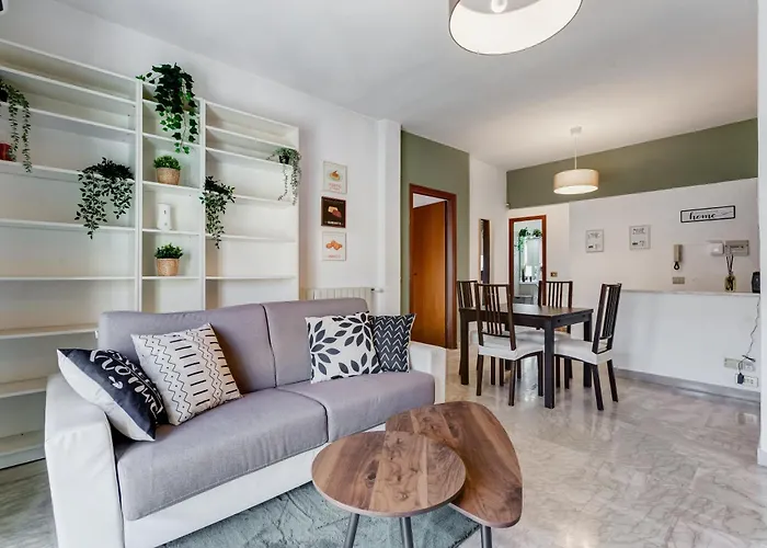 Cozy Boho-Style Apartment Near Metro A