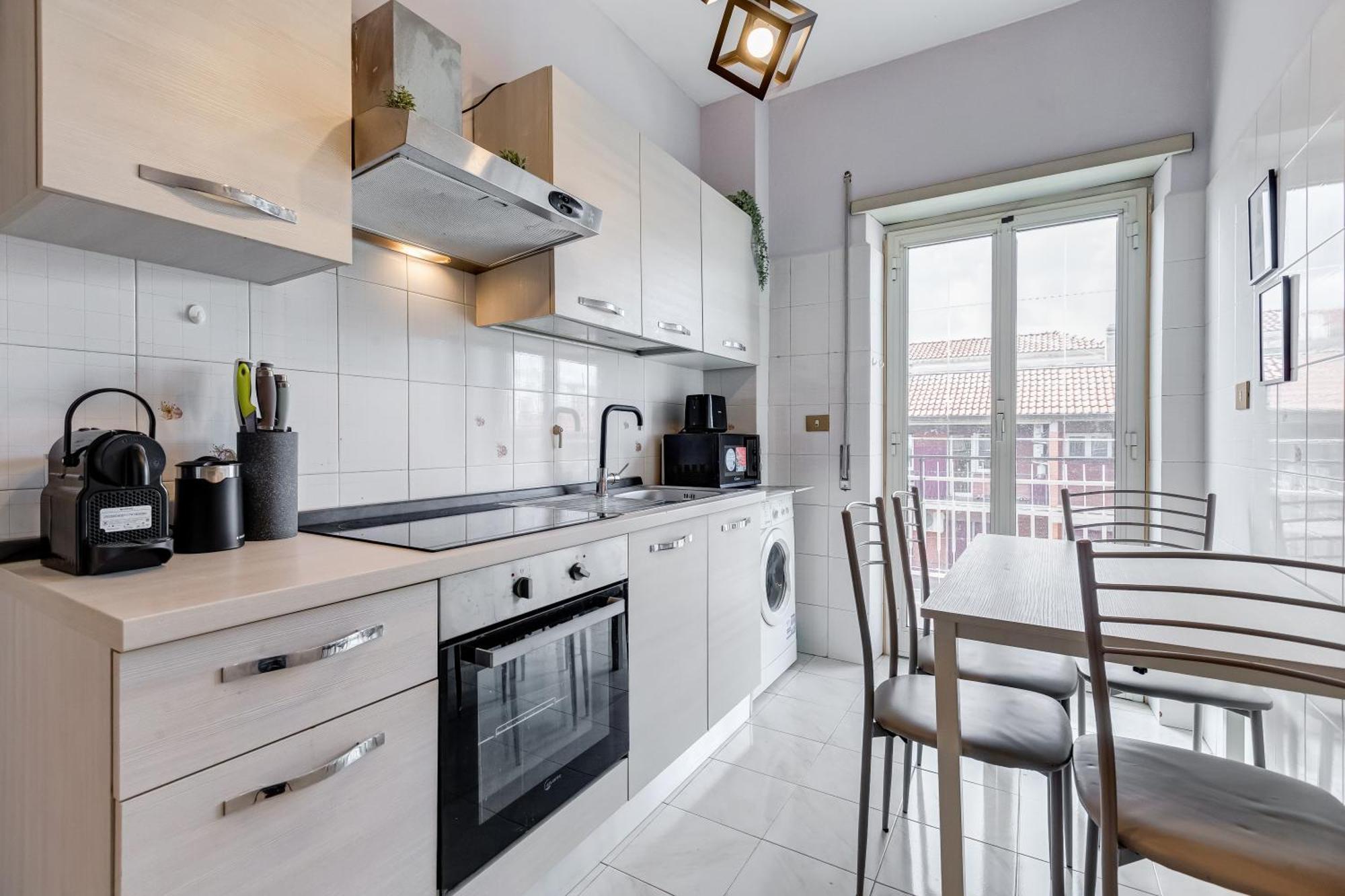 Apartment Cozy Boho-style Near Metro A Rom