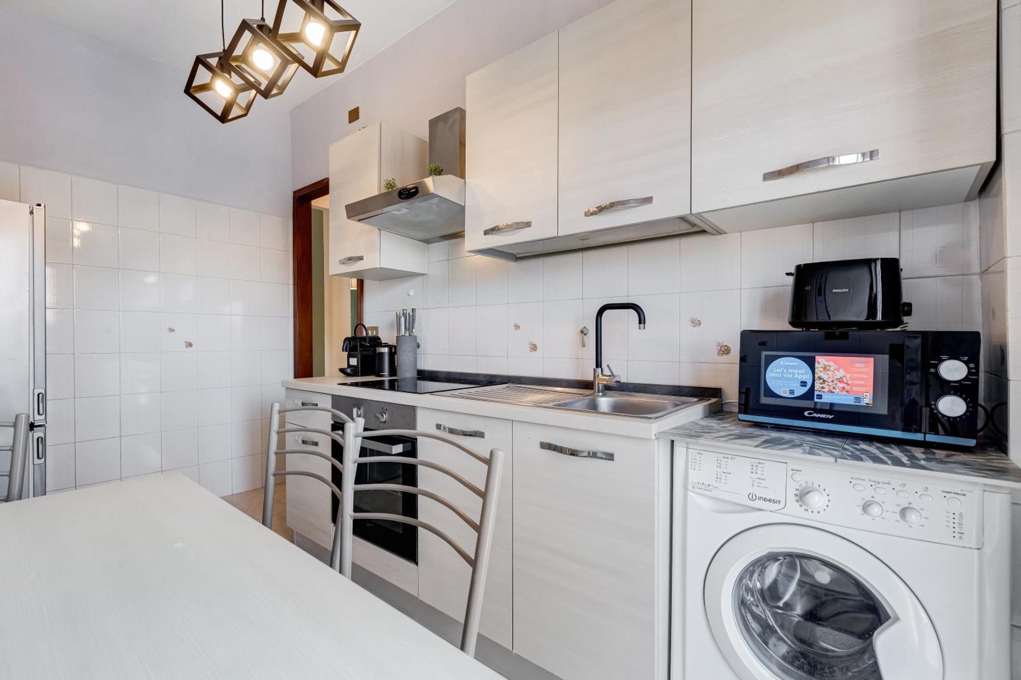 Cozy Boho-style Near Metro A * Rom