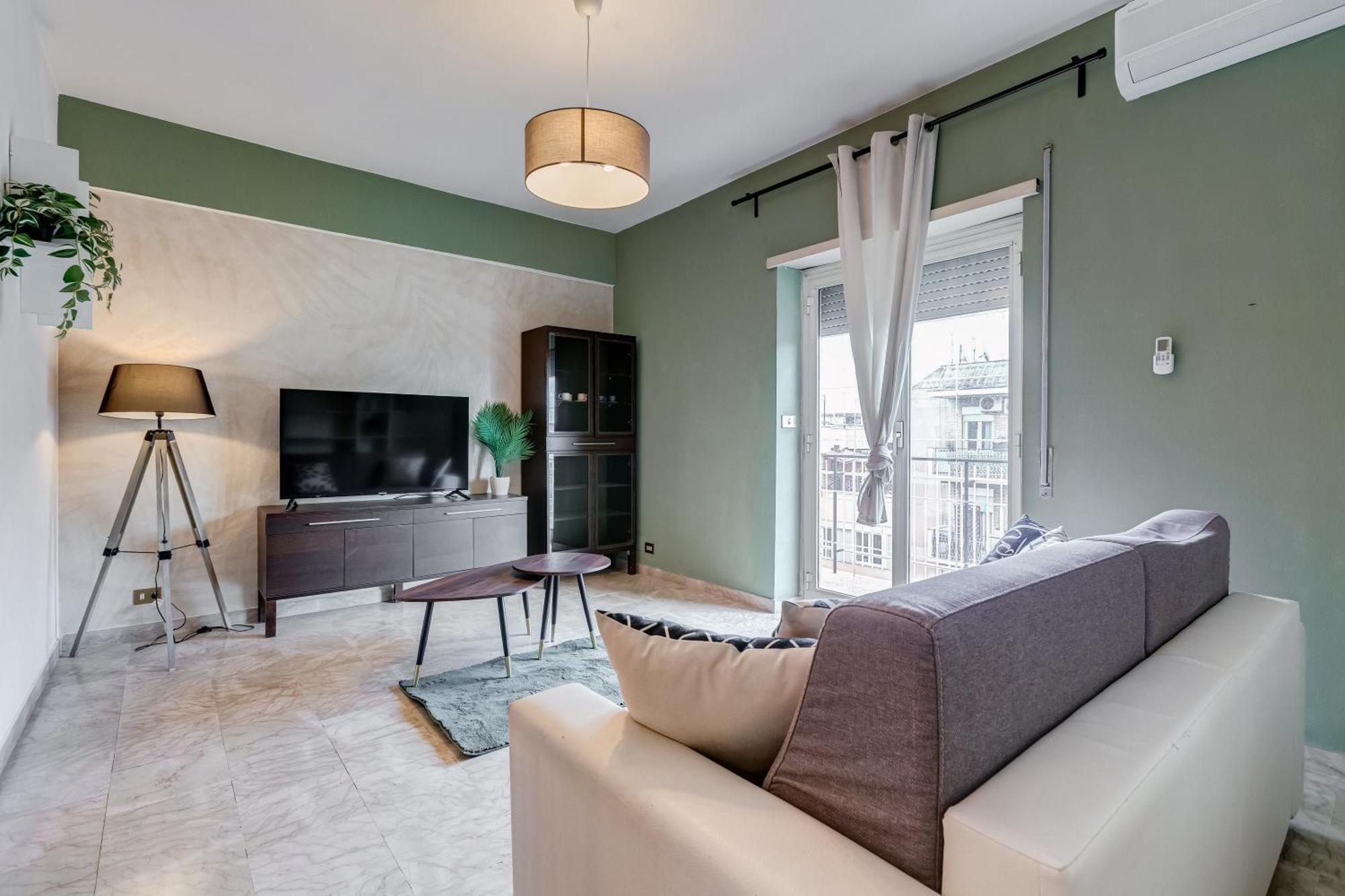 Cozy Boho-style Near Metro A Rom